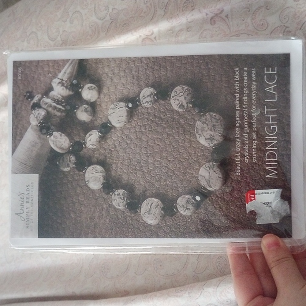 Midnight Lace Necklace Crafts Kit